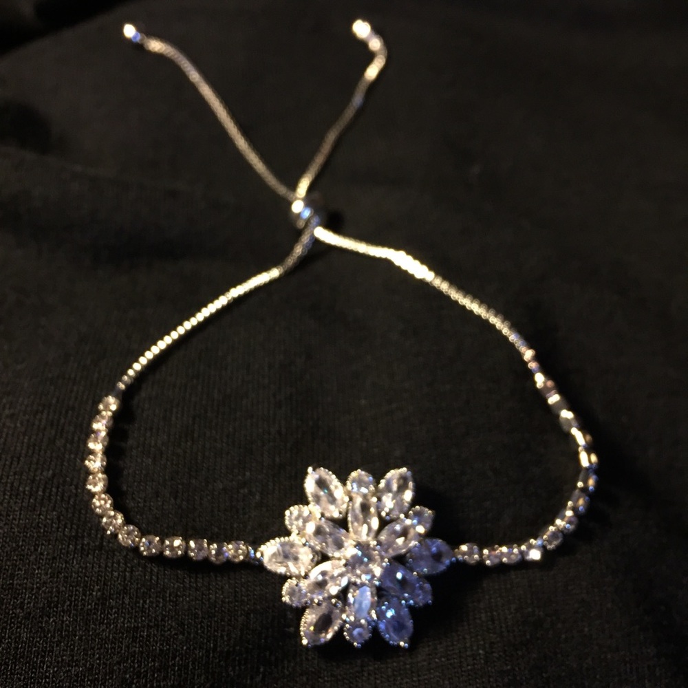 Adjustable Chain Bracelet - Picture 5 of 6